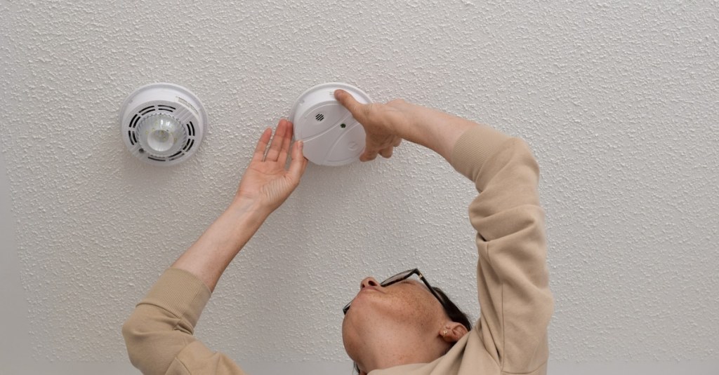 airbnb-short-let-serviced-accommodation-fire-safety-rules-legislation